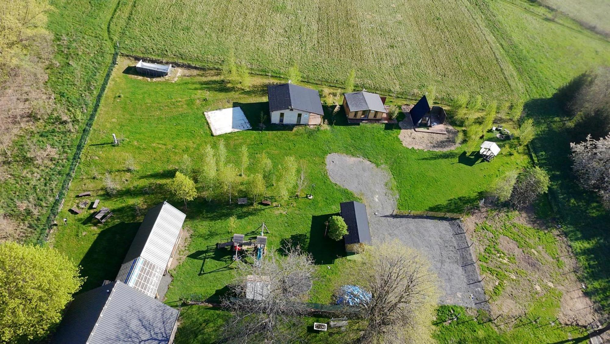 Szalas W Gorach Izerskich, Blisko Swieradow Zdroj I Zamek Czocha, Agroturystyka, Ogrzewanie, Klimatyzacja , Plac Zabaw, Ognisko Z Rusztem I Kijkami, Zywe Zwierzeta, Latem Basen Mirsk Exterior foto
